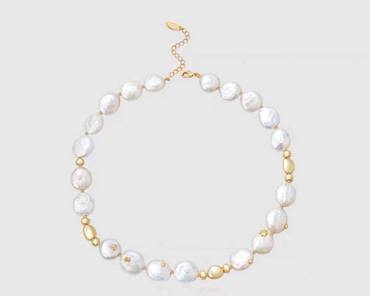 Natural pearl necklace